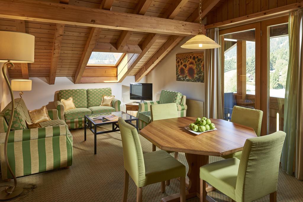 Hostellerie Am Schwarzsee Bad-Schwarzsee Exteriör bild