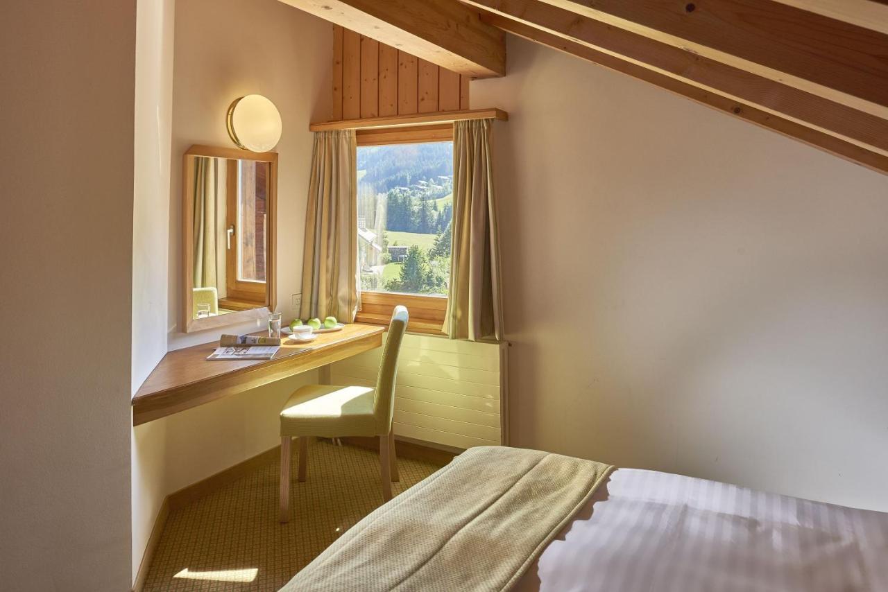 Hostellerie Am Schwarzsee Bad-Schwarzsee Exteriör bild